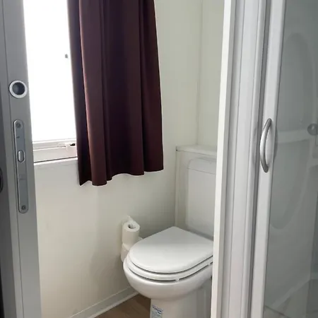 Campingplads Lido Di Colico, Front And Center